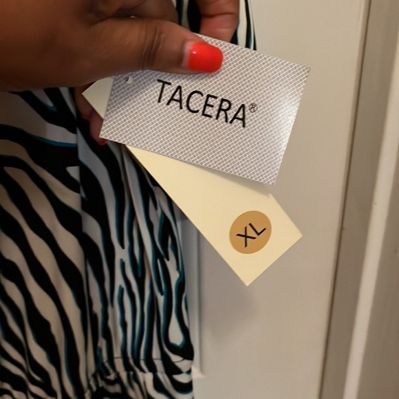 Tacera Jumpsuit! - Picture 5 of 10